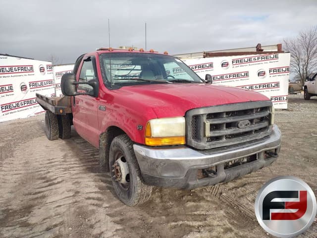Image of Ford F-350 equipment image 2