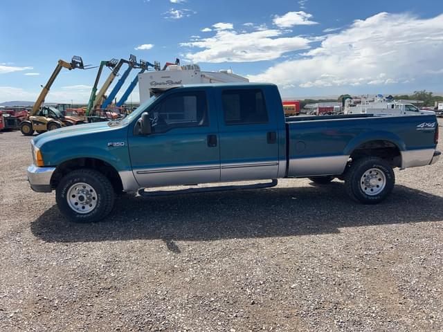 Image of Ford F-350 equipment image 1