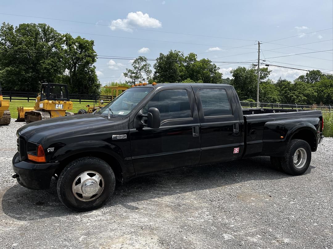 Image of Ford F-350 Primary image