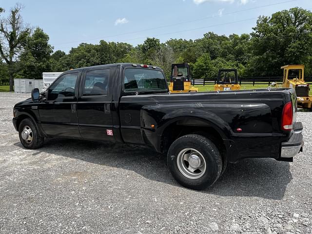 Image of Ford F-350 equipment image 1