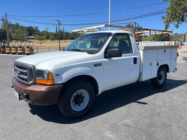 Image of Ford F-350 equipment image 1