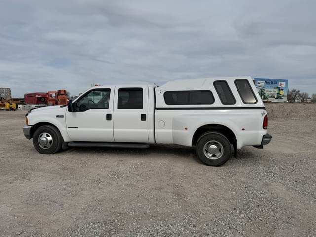 Image of Ford F-350 equipment image 3