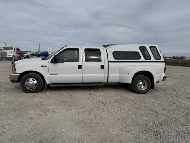 Image of Ford F-350 equipment image 2