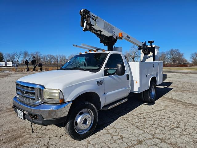 Image of Ford F-450 equipment image 2