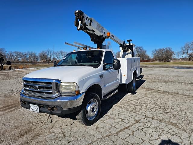 Image of Ford F-450 equipment image 1