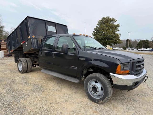 Image of Ford F-450 equipment image 1