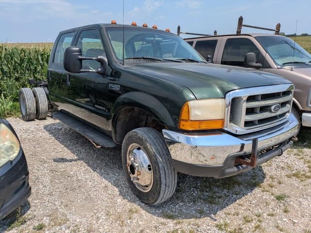 Image of Ford F-450 equipment image 1