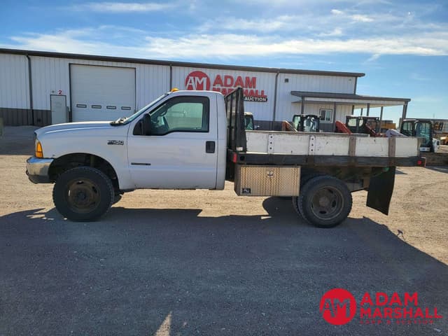 Image of Ford F-450 equipment image 4