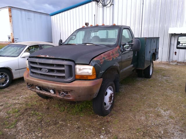 Image of Ford F-450 equipment image 1