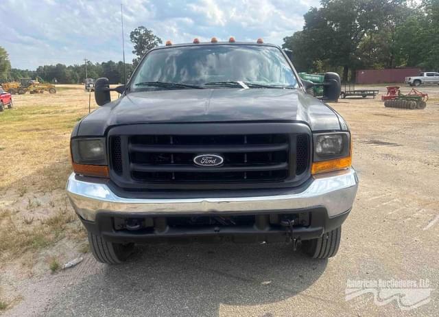 Image of Ford F-450 equipment image 1