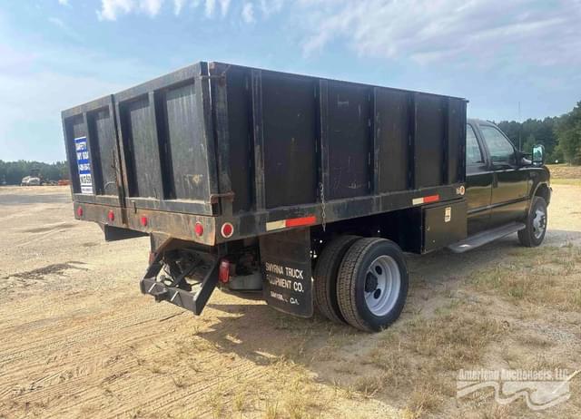 Image of Ford F-450 equipment image 4