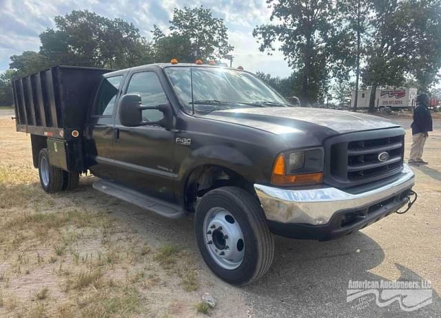 Image of Ford F-450 equipment image 2