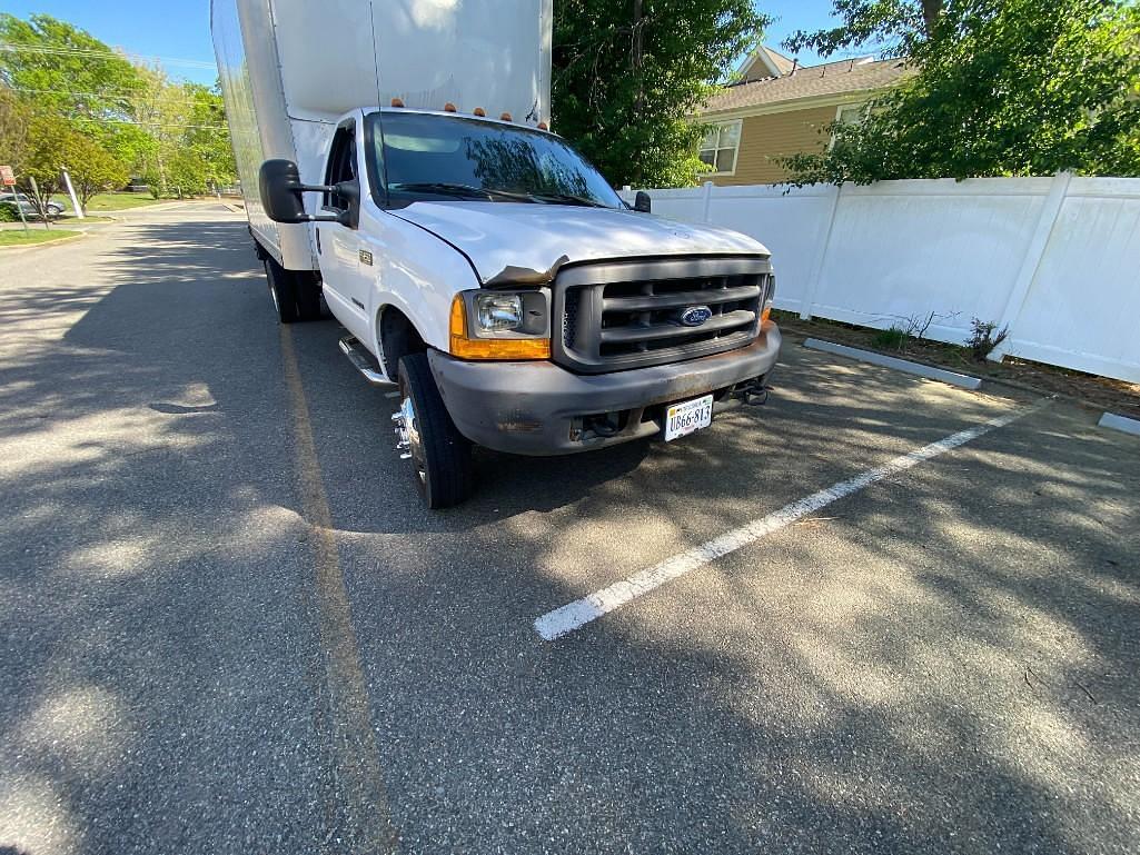 Image of Ford F-450 Primary image