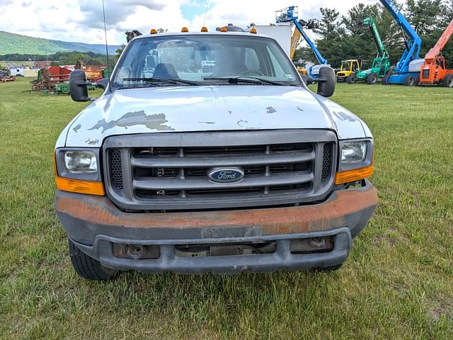 Image of Ford F-450 equipment image 1