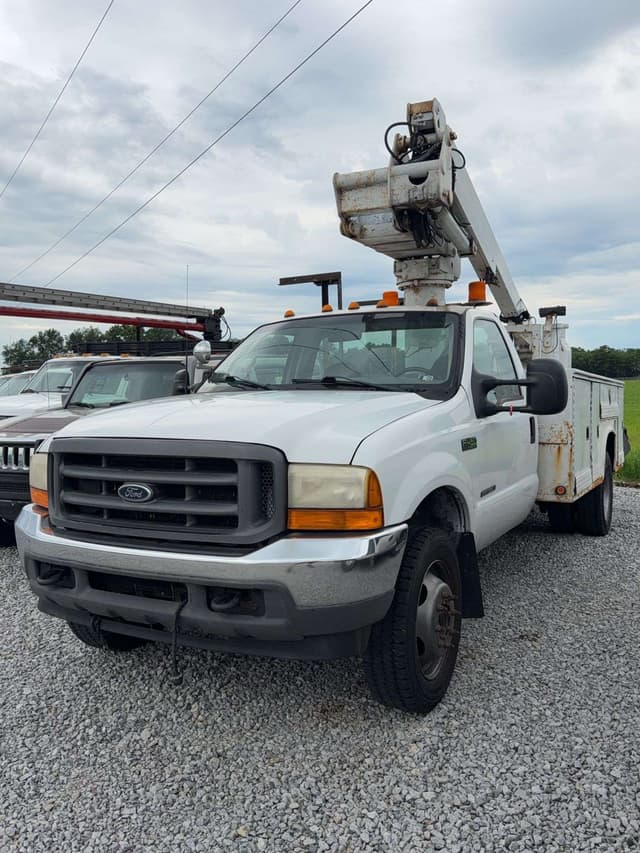 Image of Ford F-450 equipment image 2