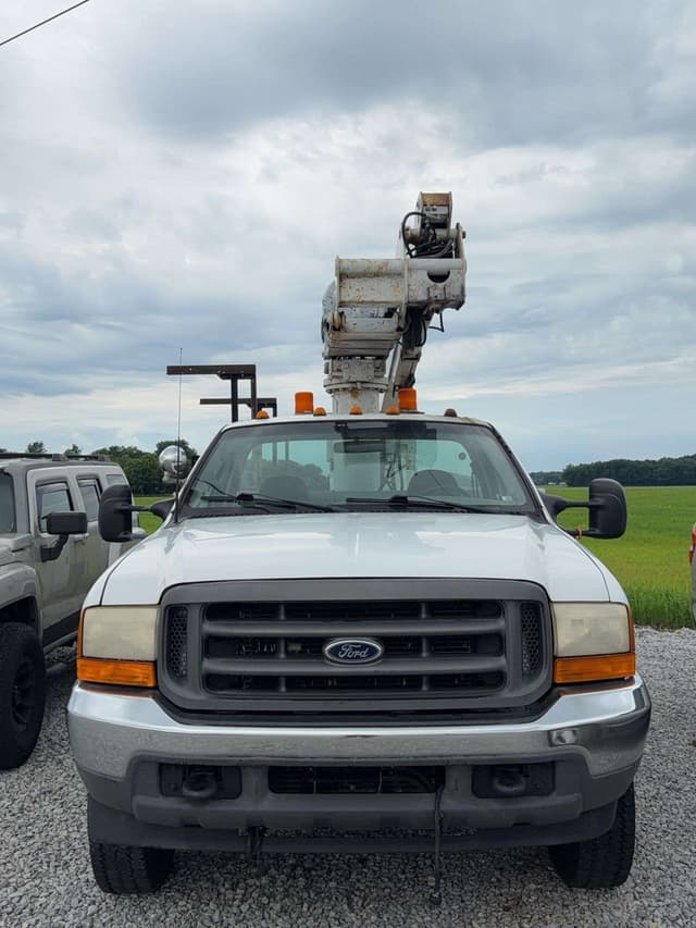 Image of Ford F-450 equipment image 1