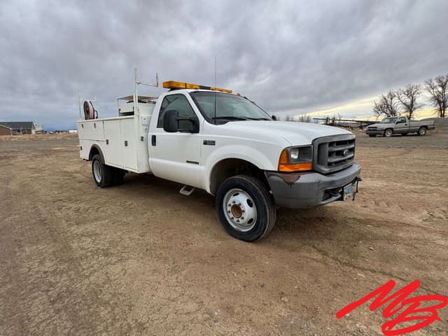 Image of Ford F-550 equipment image 2