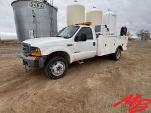 2000 Ford F-550 Image