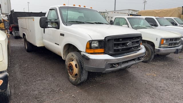 Image of Ford F-550 equipment image 2