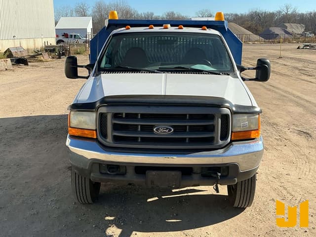 Image of Ford F-550 equipment image 1