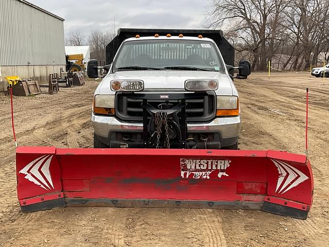 Image of Ford F-550 equipment image 1