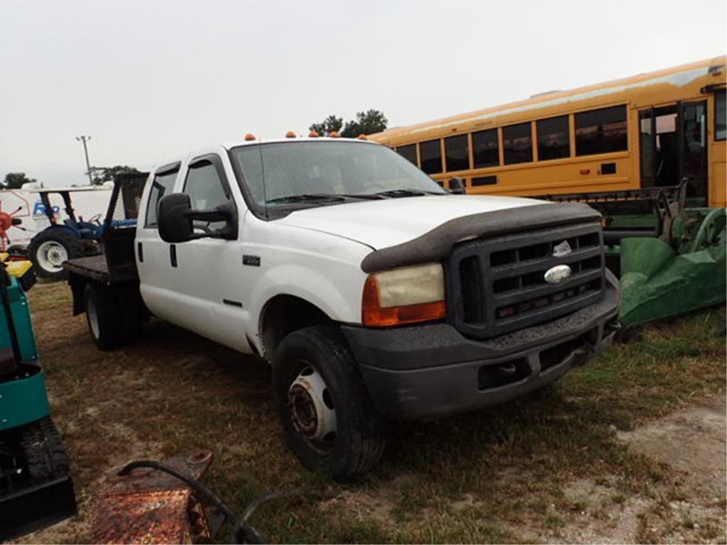 Image of Ford F-550 Primary image
