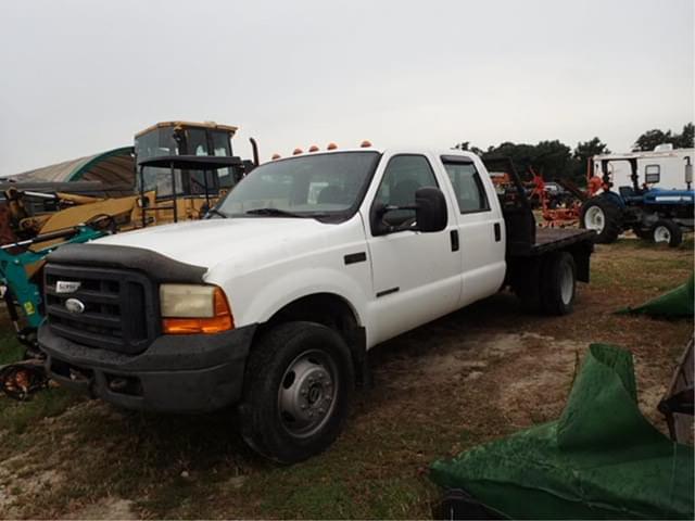 Image of Ford F-550 equipment image 2