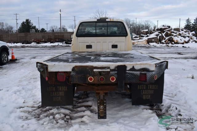 Image of Ford F-550 equipment image 3
