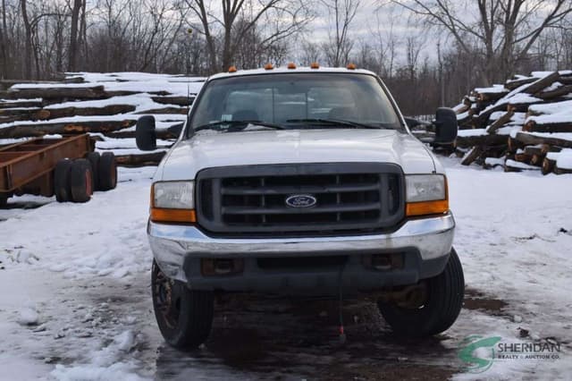 Image of Ford F-550 equipment image 1