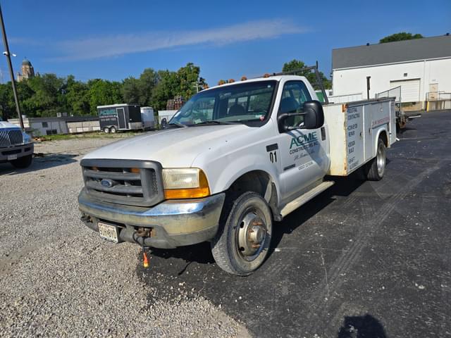 Image of Ford F-550 equipment image 1