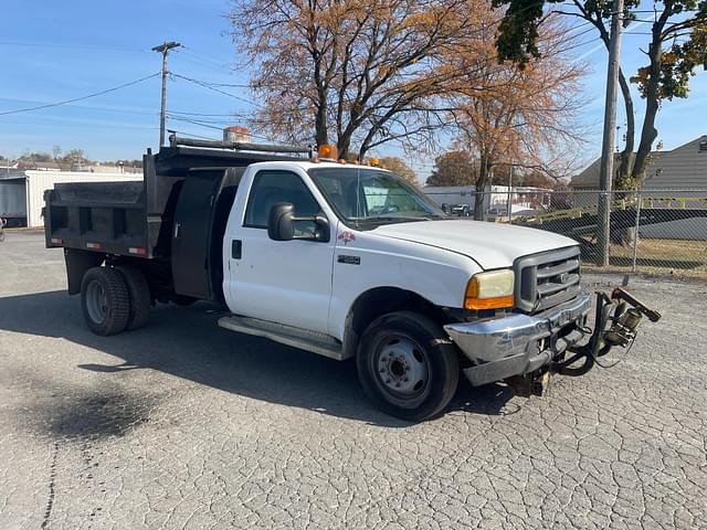 Image of Ford F-550 equipment image 1