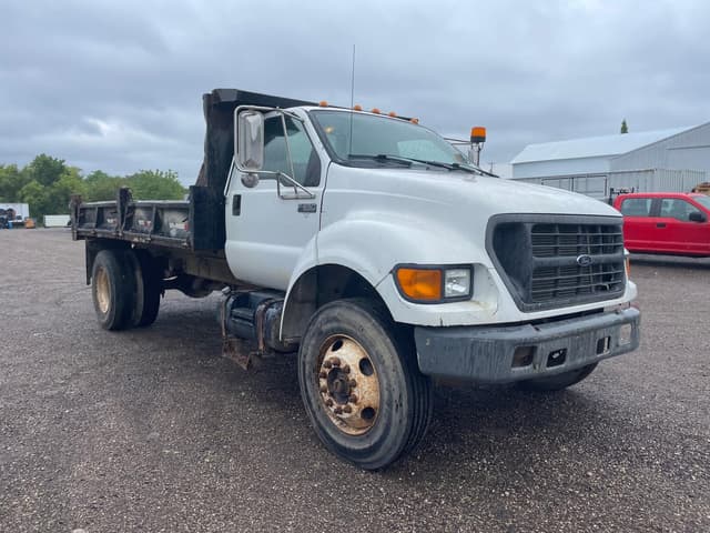 Image of Ford F-650 equipment image 2