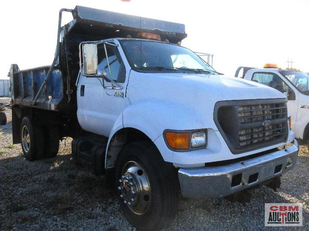 Image of Ford F-650 Primary image