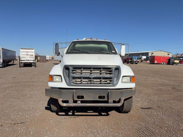 Image of Ford F-650 equipment image 1