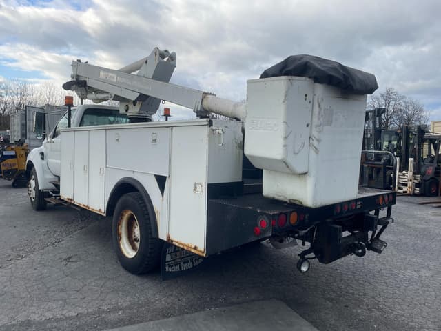 Image of Ford F-650 equipment image 2