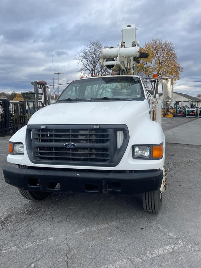 Image of Ford F-650 equipment image 1