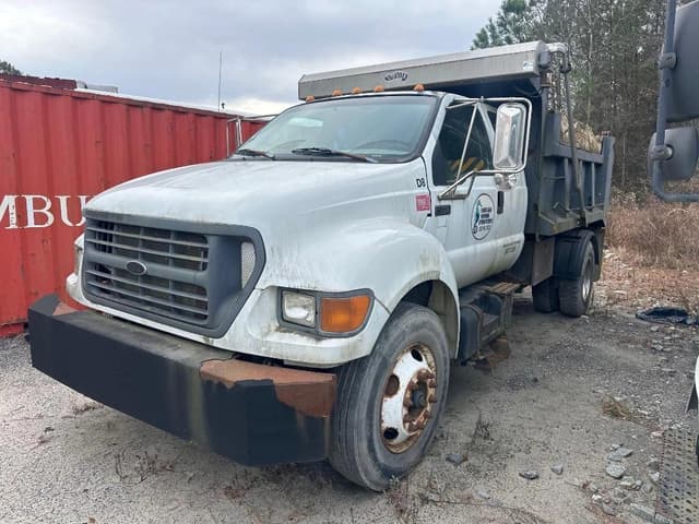 Image of Ford F-750 equipment image 1