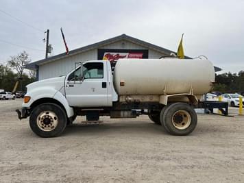 Main image Ford F-750