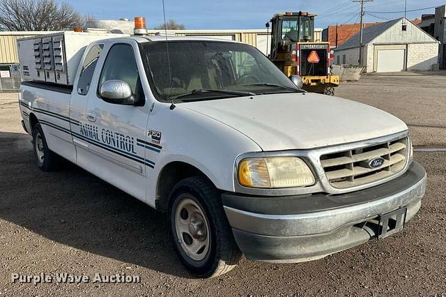 Image of Ford F-150 equipment image 2