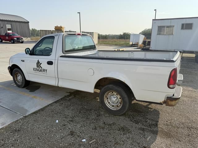 Image of Ford F-150 equipment image 2