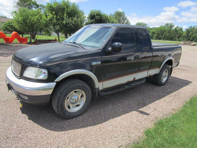 Image of Ford F-150 equipment image 2