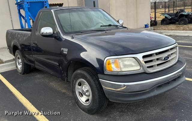 Image of Ford F-150 equipment image 2