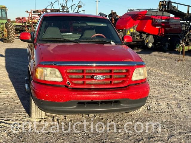 Image of Ford F-150 equipment image 1