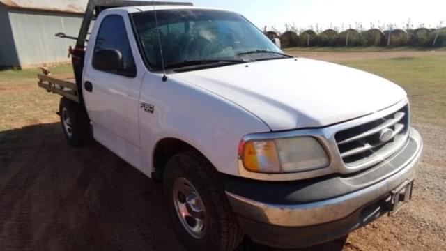 Image of Ford F-150 equipment image 2