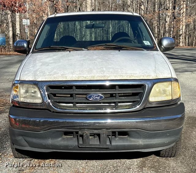 Image of Ford F-150 equipment image 1
