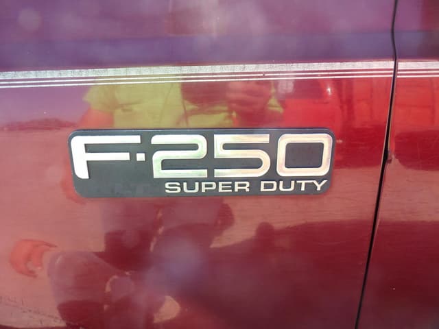 Image of Ford F-250 equipment image 4