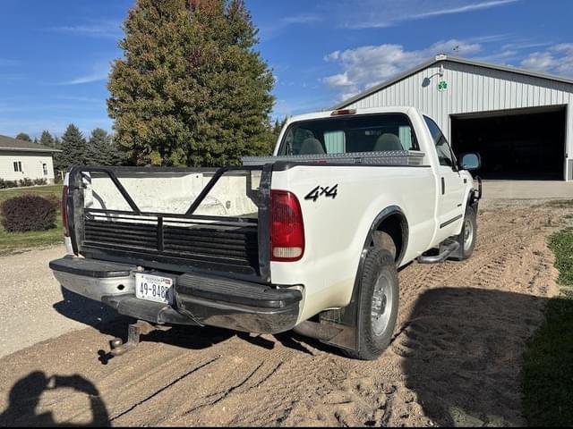 Image of Ford F-250 equipment image 4