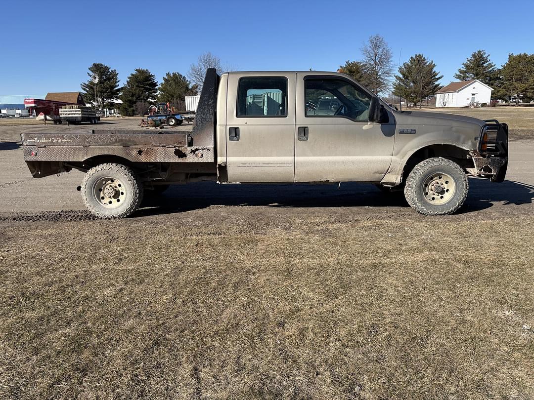 Image of Ford F-250 Primary image