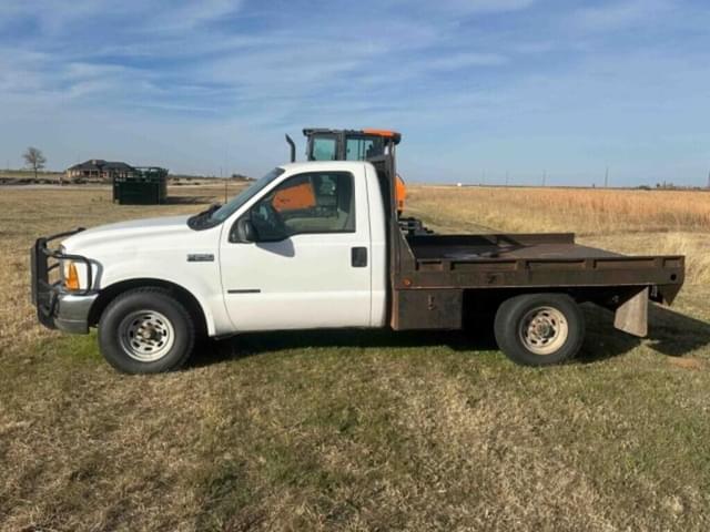 Image of Ford F-250 equipment image 1