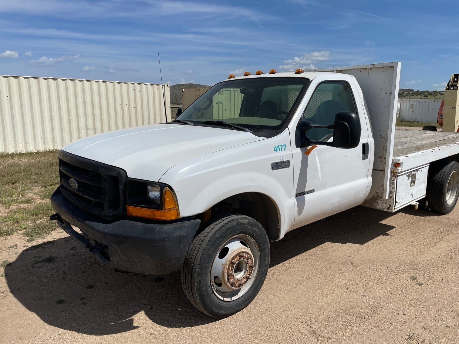 2000 Ford F-450 Equipment Image0